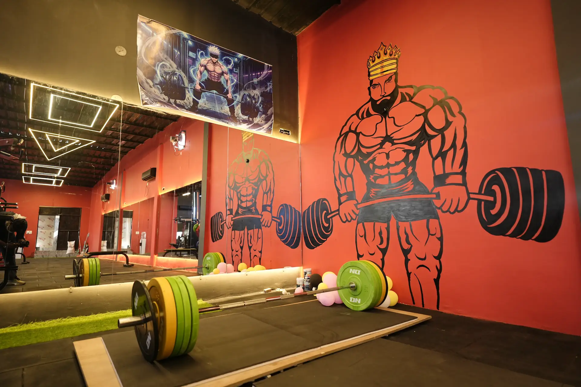 Deadlift mural wall and lifting platform at GPM Fitness